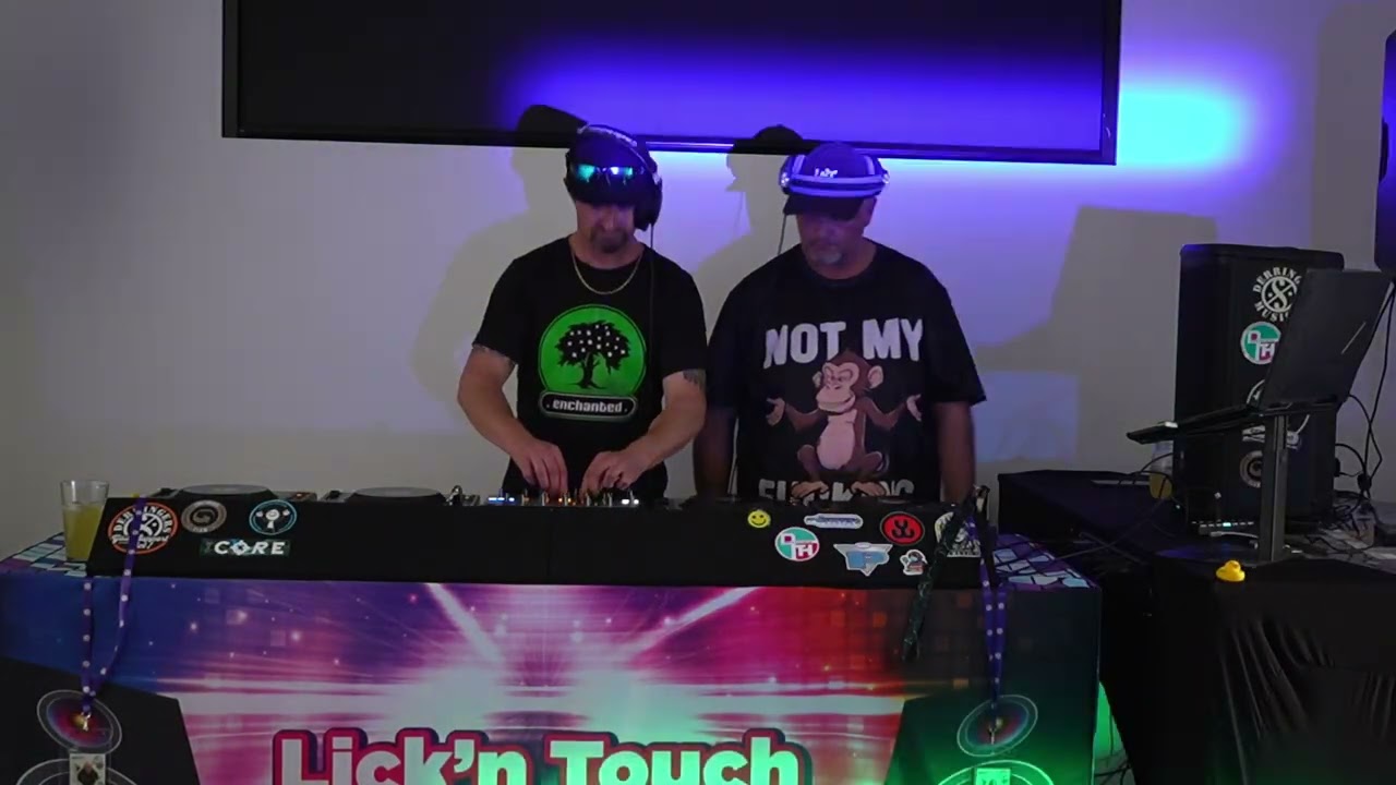 YOUR'E MUM'S DISAPPOINTMENT B2B BATTLE TECH BANGERS 8-6