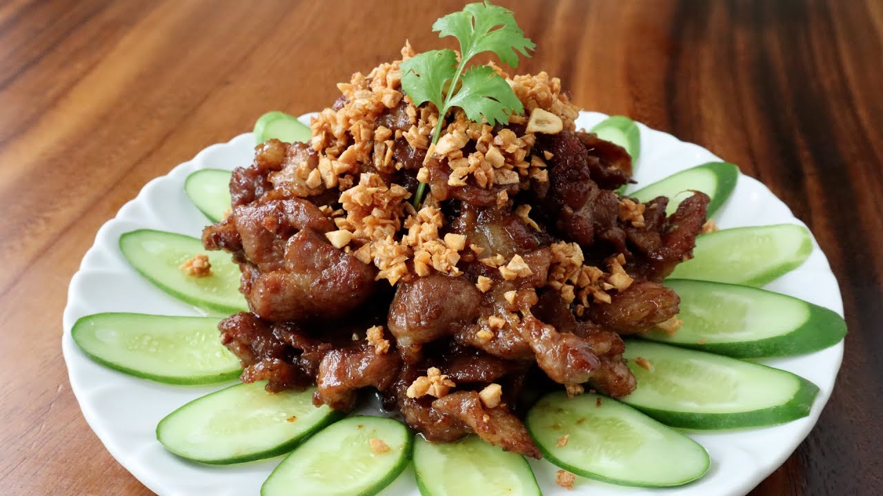 简易泰式家常菜 蒜酥炒肉片 Stir-fried Pork slices with crispy Garlic