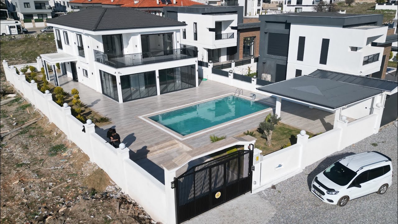 DİDİM EFELER MAHALLESİNDE 602 M2 ARSA İÇERİSİNDE TAM MÜSTAKİL VİLLA 