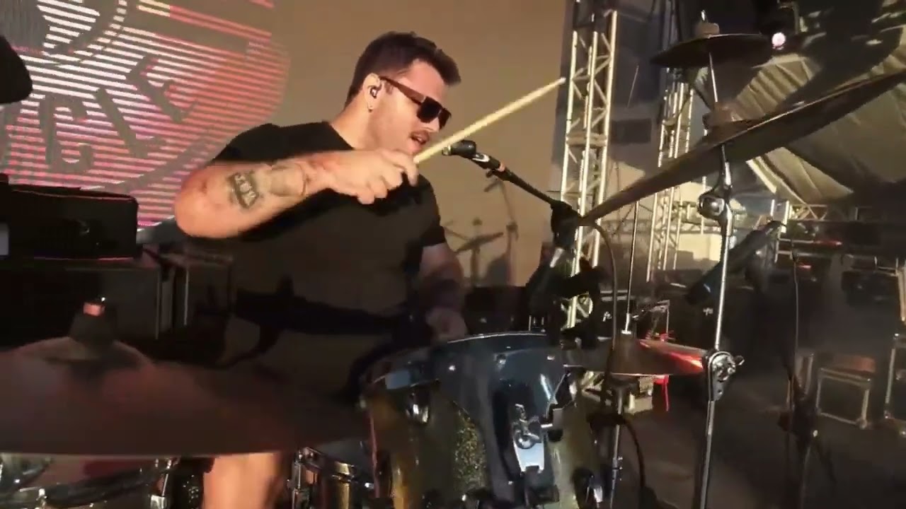 Black Circle ao vivo no Mundial Rock 2023