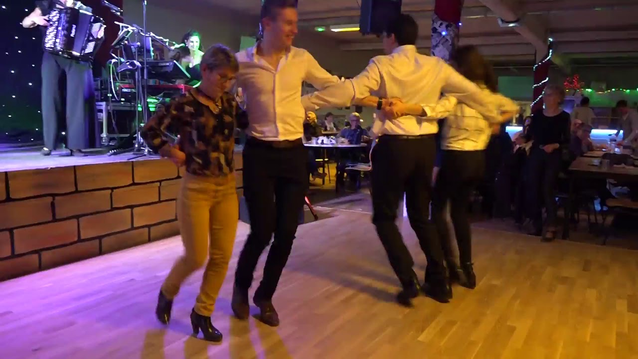 Nathalie LEGAY Eric VESLARD Au bon temps Aurillac dec 2019 Bourrées