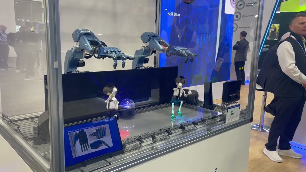 2026/01/06 CES2026 ROBOT HAND of MinebeaMitsumi (N8253)