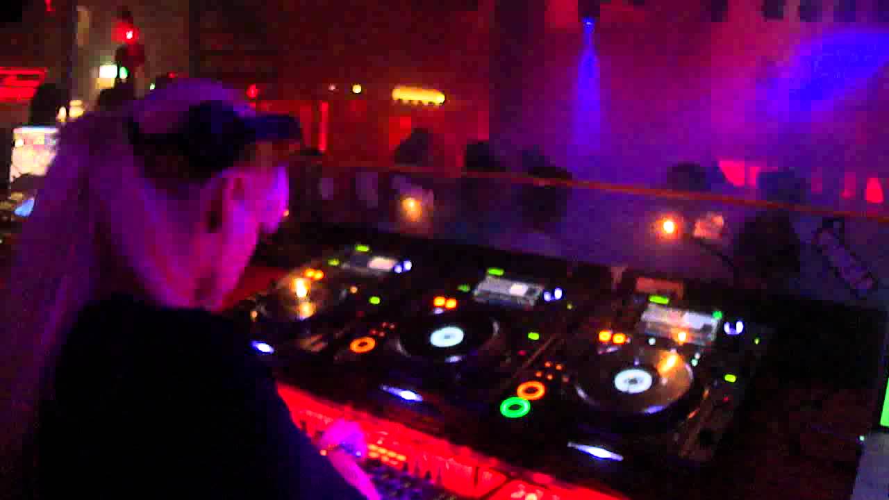 Dj Metzker Viktoria @ Airport, Würzburg (Germany) 08.07.11.