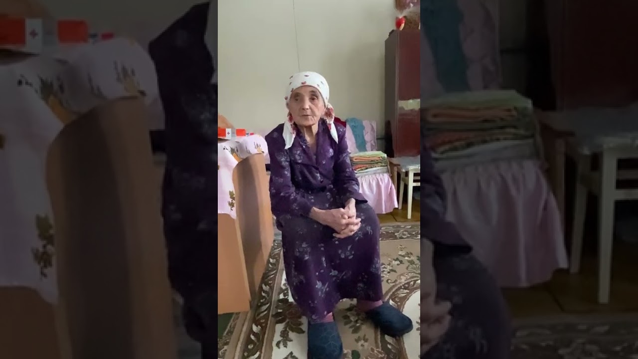 Хиффә әби 1970 елларда карты белән тырышып йорт төзегәннәрен искә алды.