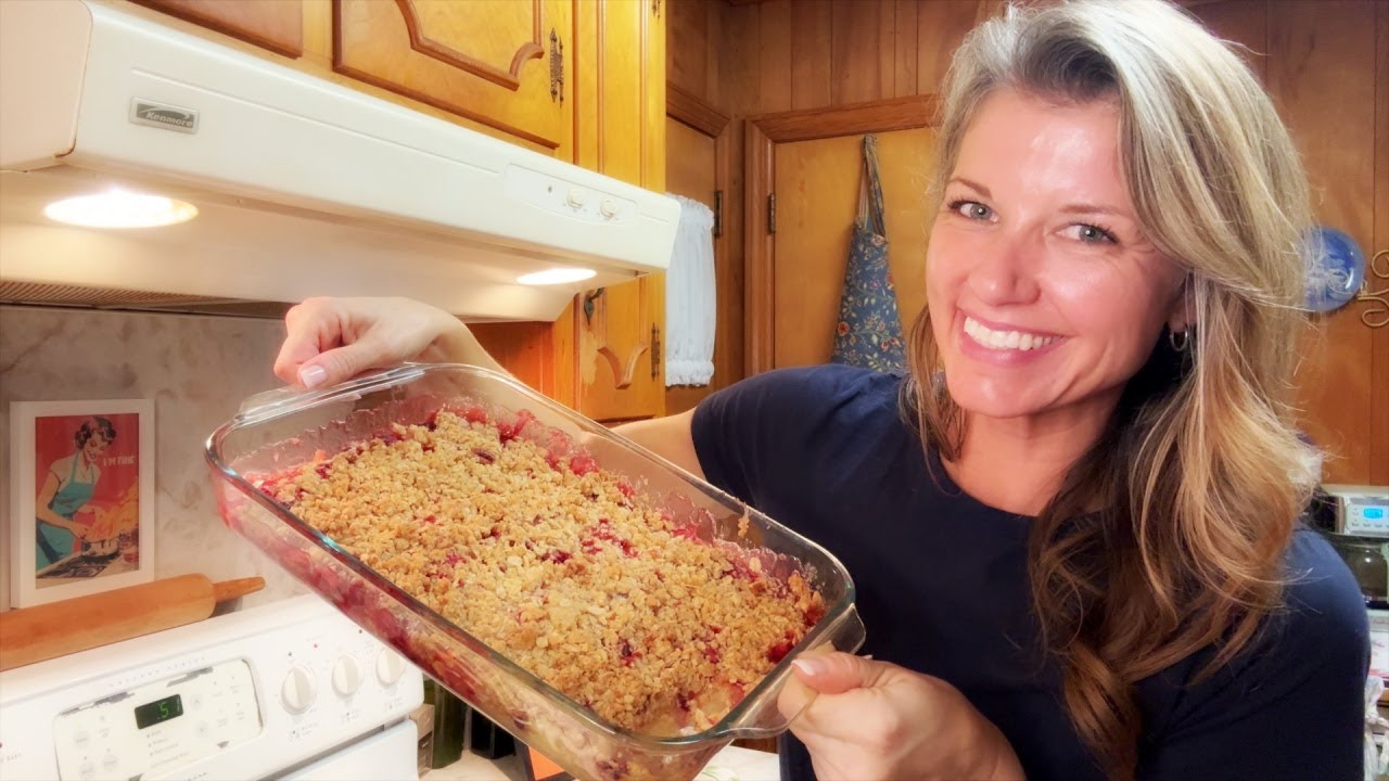 The Perfect Festive Side Dish! Cranberry Apple Bake 🍎
