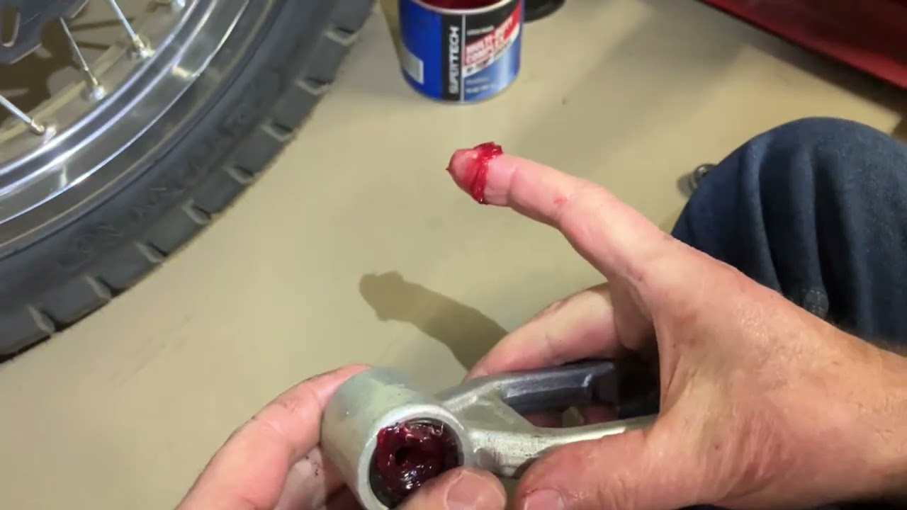 KPX 250cc (AND) Templar - GREASING Your Shock Linkage