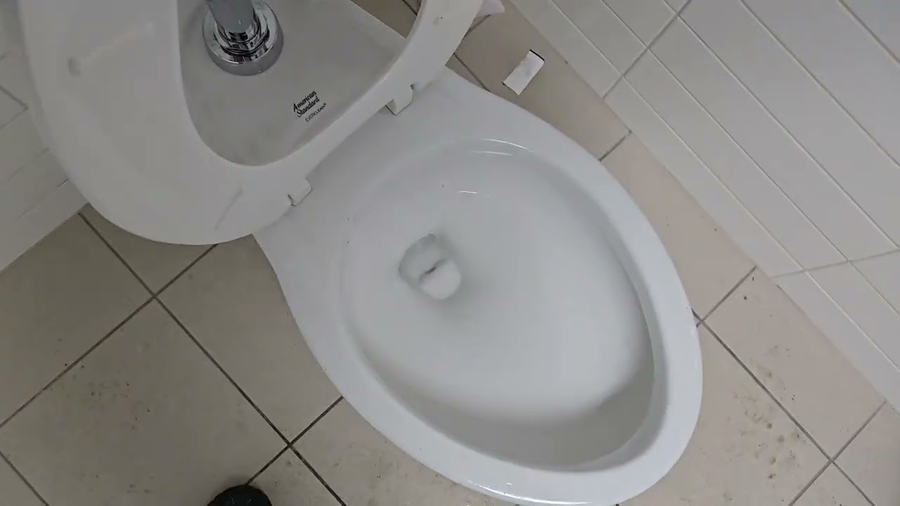 Canadian Tire Men's Washroom Update