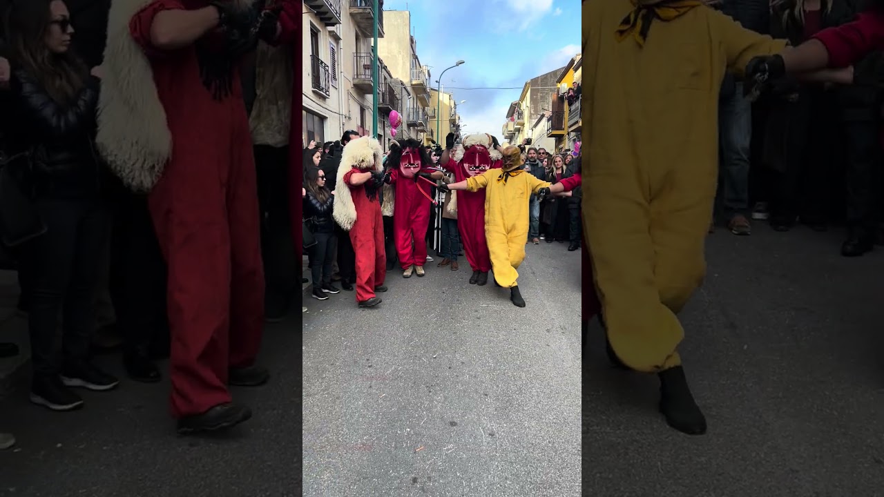 ATTUALIT&Agrave; - PRIZZI, IL BALLO DEI DIAVOLI