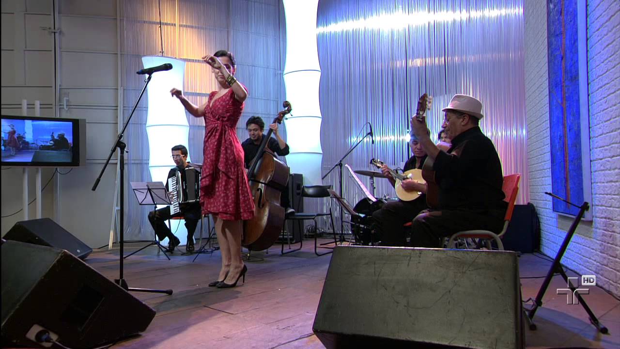Marina de la Riva canta Dorival Caymmi