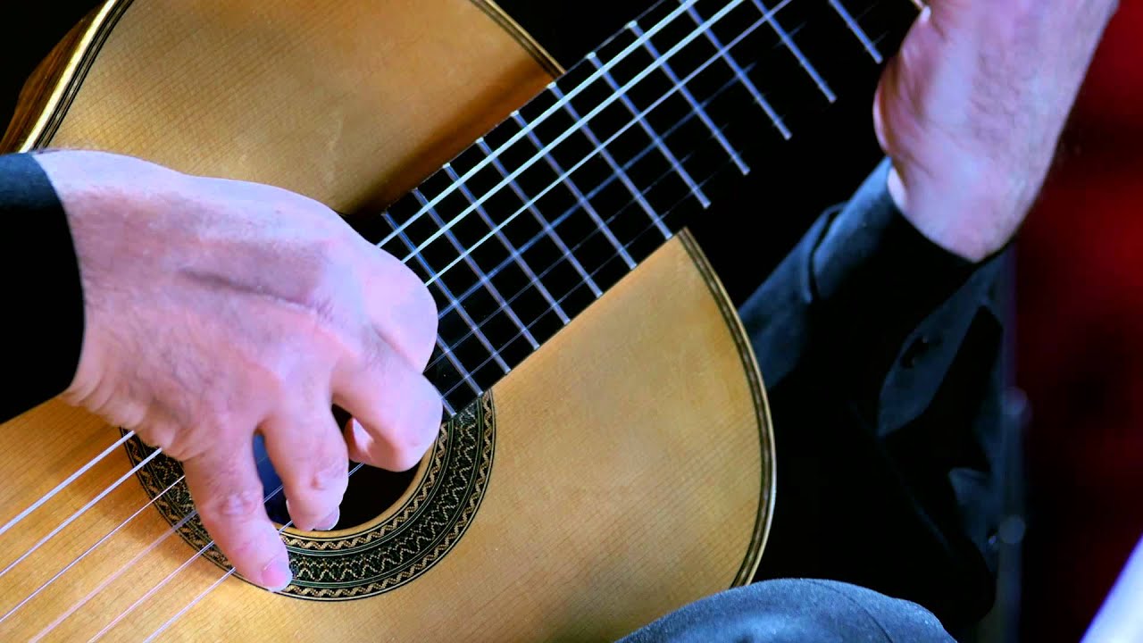 Sergio & Odair Assad and Romero Lubambo play Carlos Lyra's Influência do Jazz (arr. Sergio Assad)