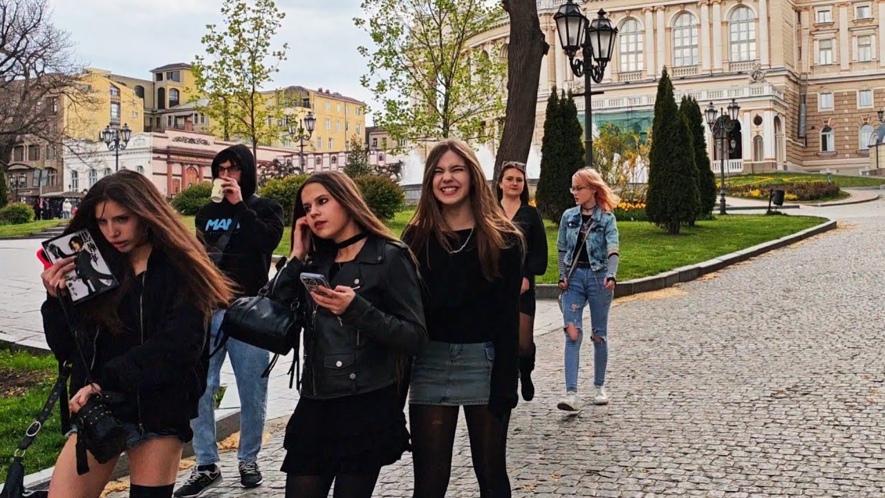Odessa Walking Tour 🇺🇦 Potemkin Stairs to Opera House | Primorsky Boulevard 4K