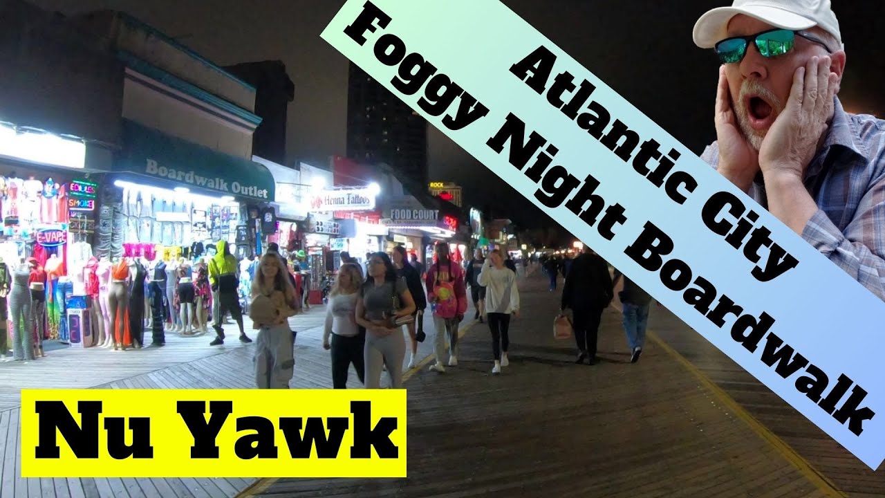 🟡 Atlantic City | Foggy Night Walk On The Atlantic City Boardwalk. Windy, Erie, Quiet & Quite Nice!