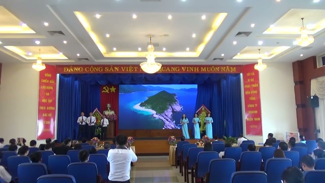 Tổ Quốc và ánh đèn | Tốp ca | Đại hội Đảng bộ KVP 2020 - 2025