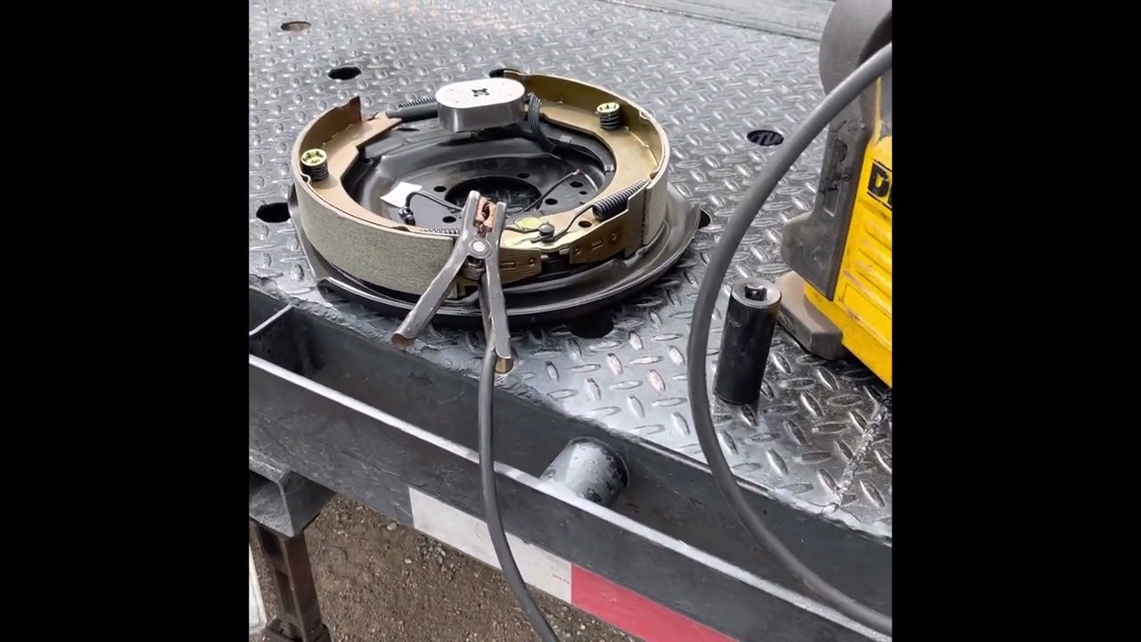Checando y remplazando frenos eléctricos de 7000 libras