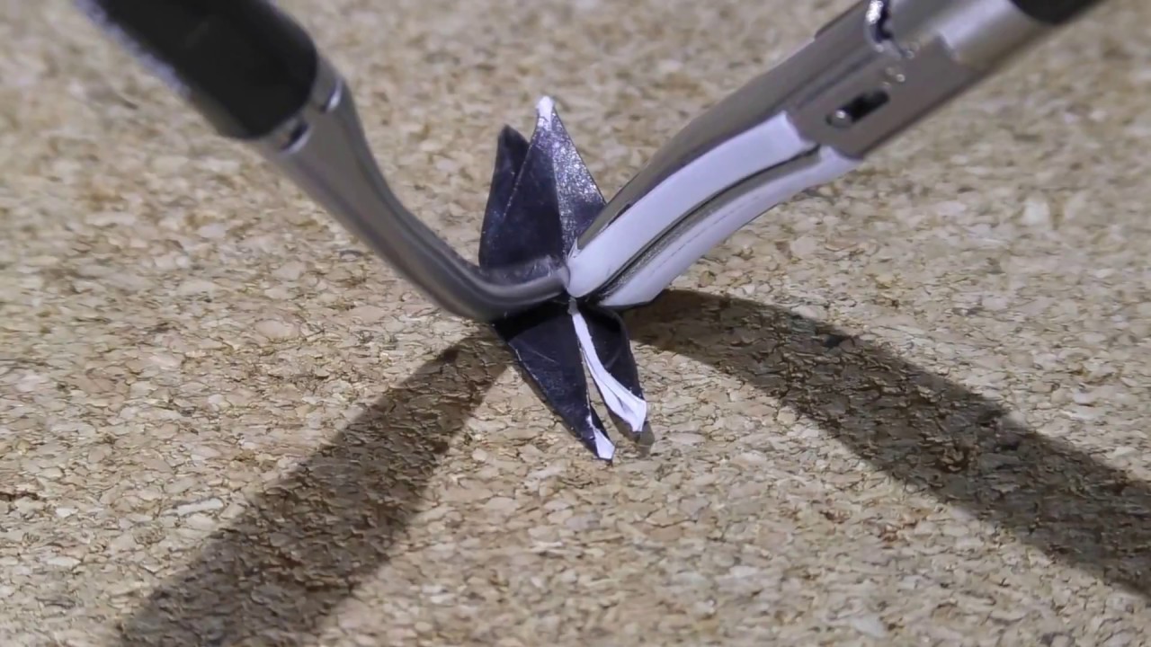 Laparoscopic origami training　2cm×2cm