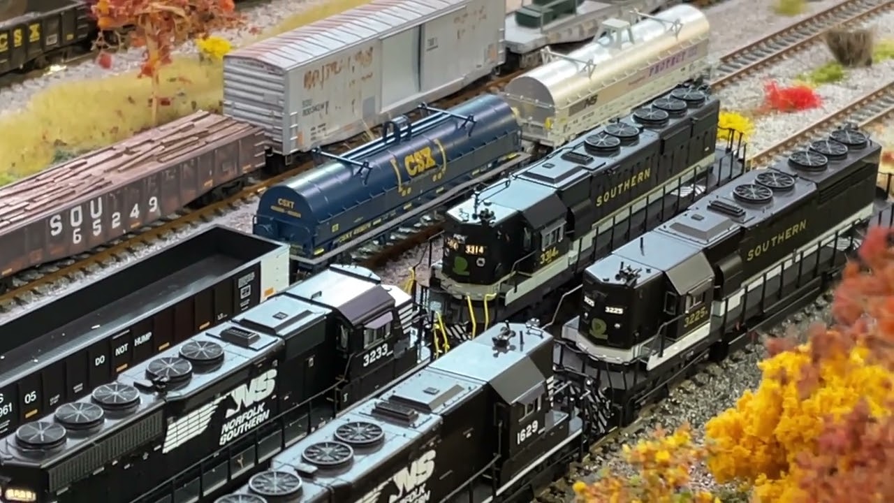 N Scale SD40 2 Switching
