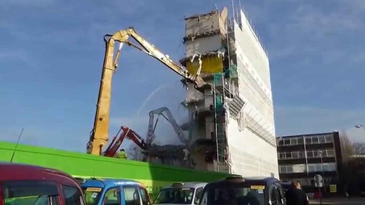 2016.01.16 Demolition near Coventry Railway Station, UK - 03