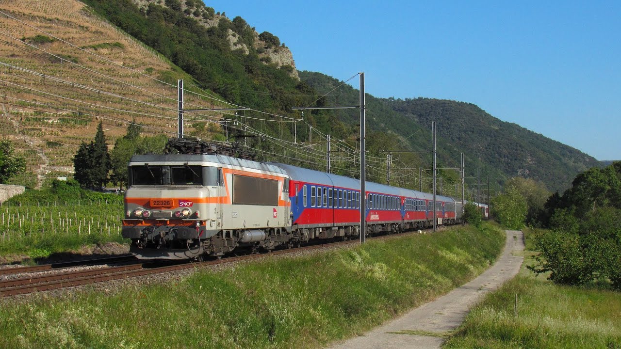 Compilation de trains de pèlerins en France / Pilgrim trains compilation in France