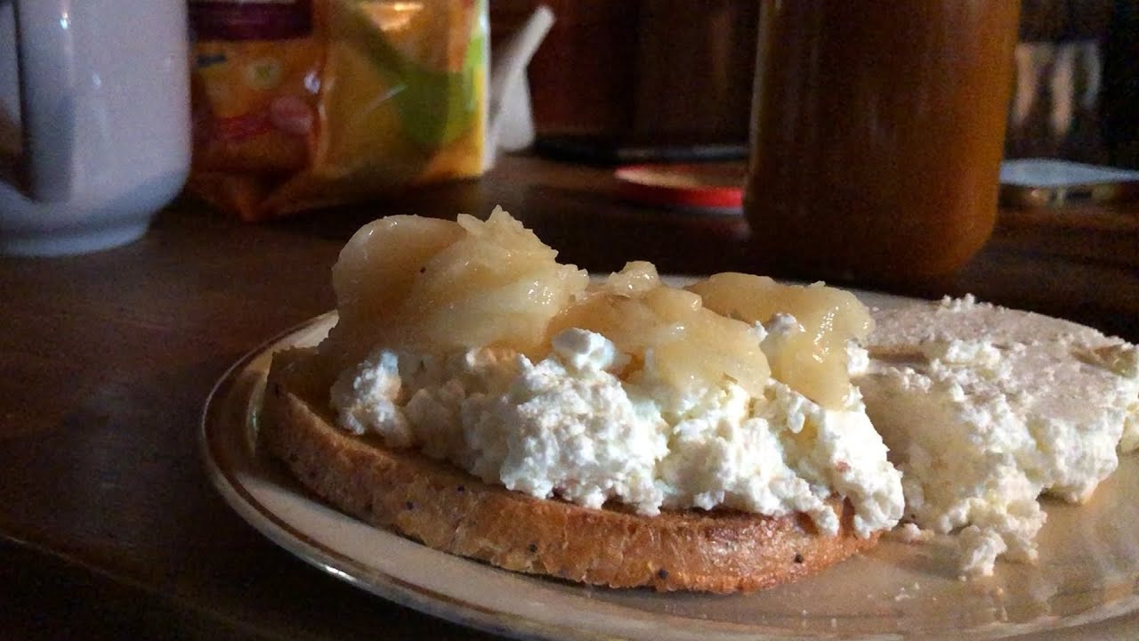 Wie man Ziegenquark macht