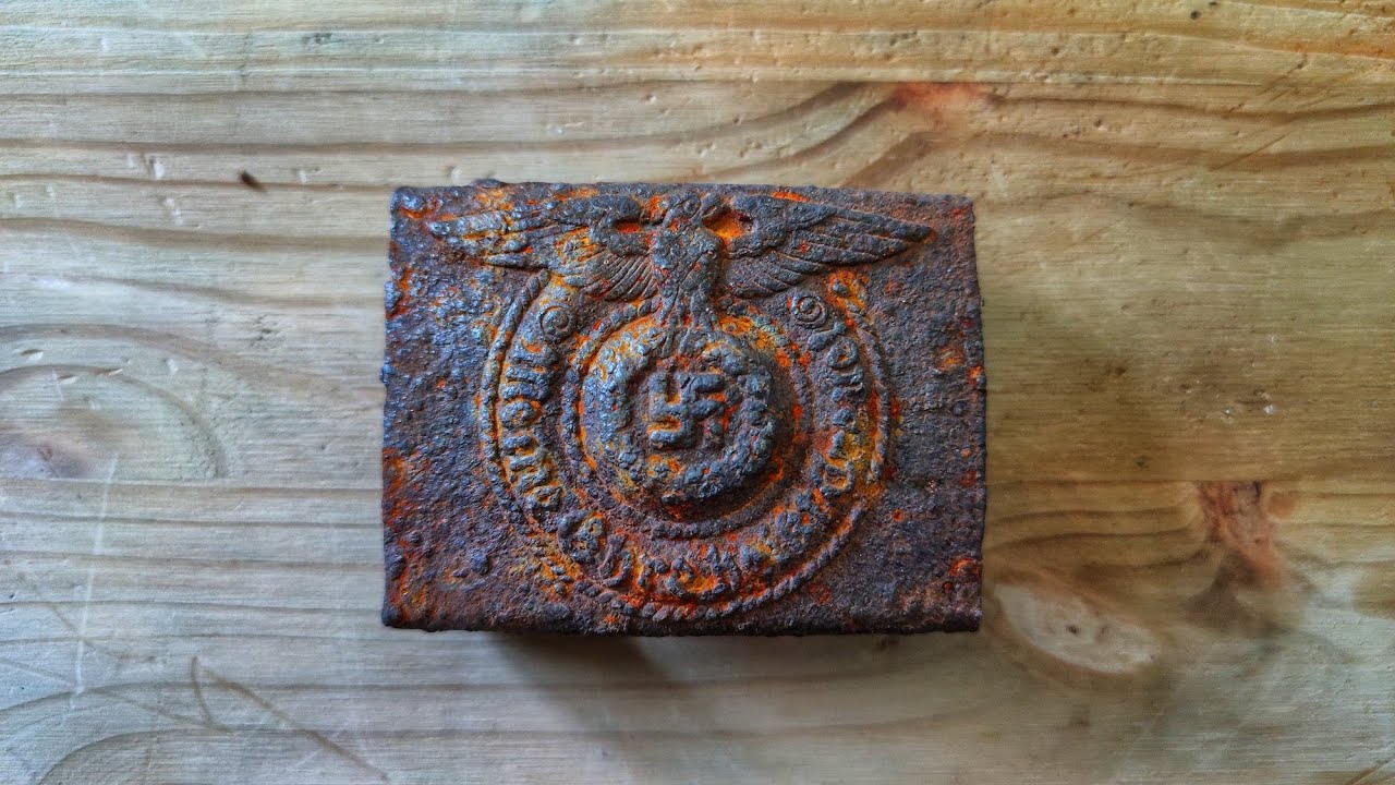 Waffen-SS steel belt buckle cleaning and maintenance