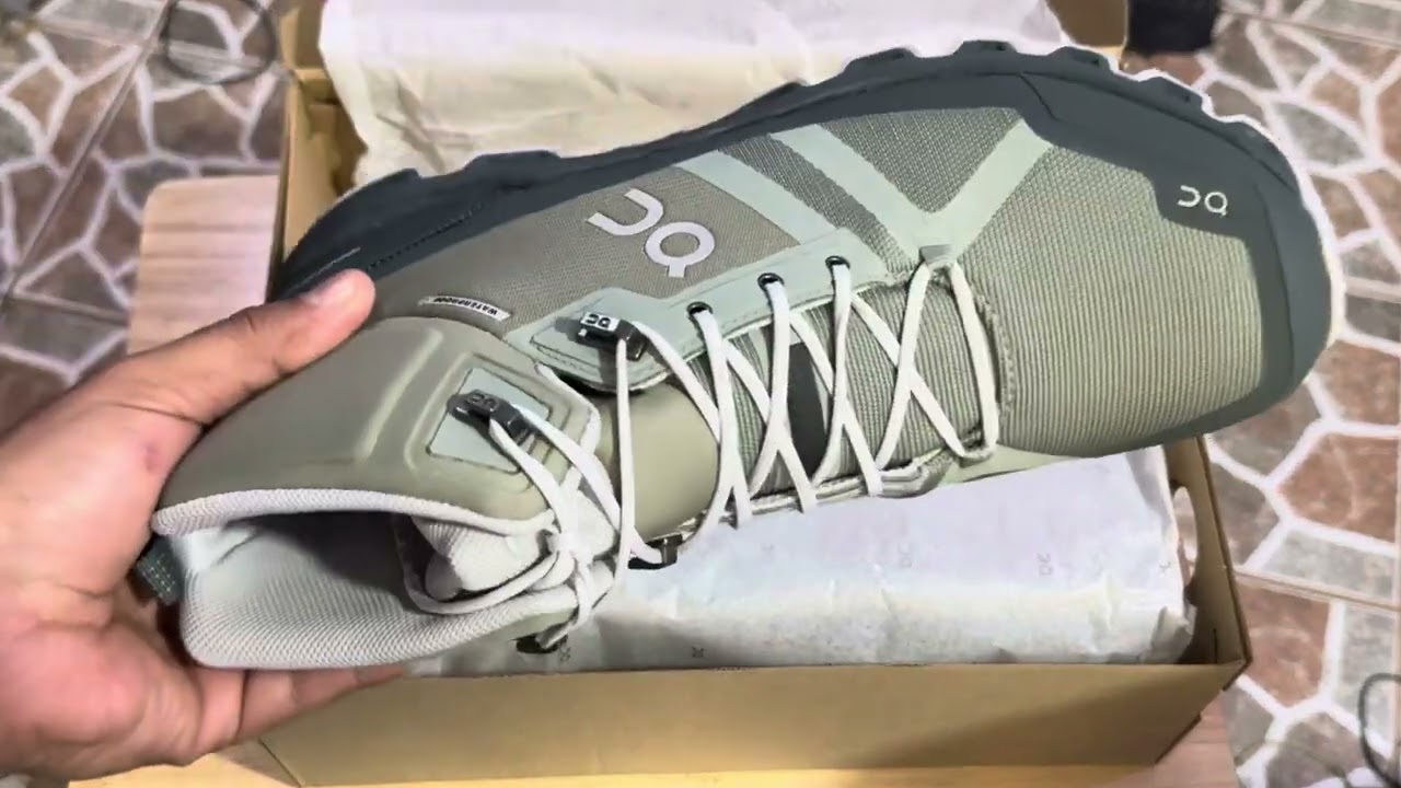 On Cloud Cloudrock waterproof unboxing