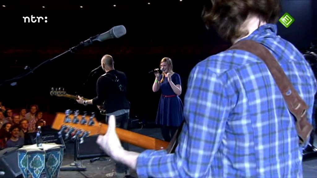 Sting & Jantien - Every Little Thing She Does Is Magic (in College Tour)