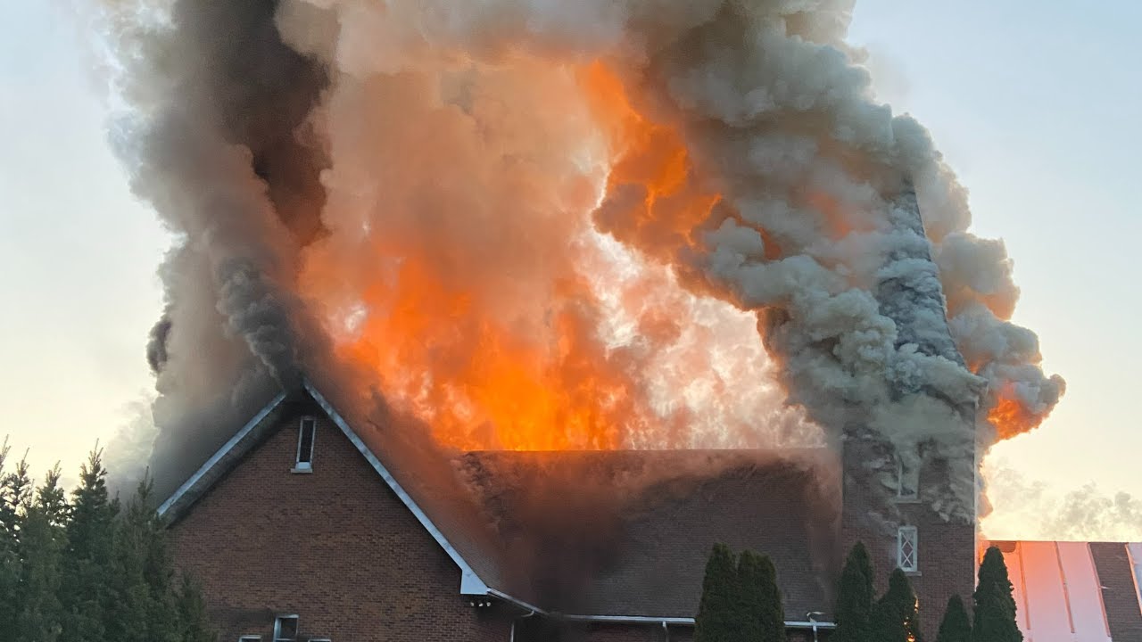 Crews battle massive fire at former church in St. Catharines