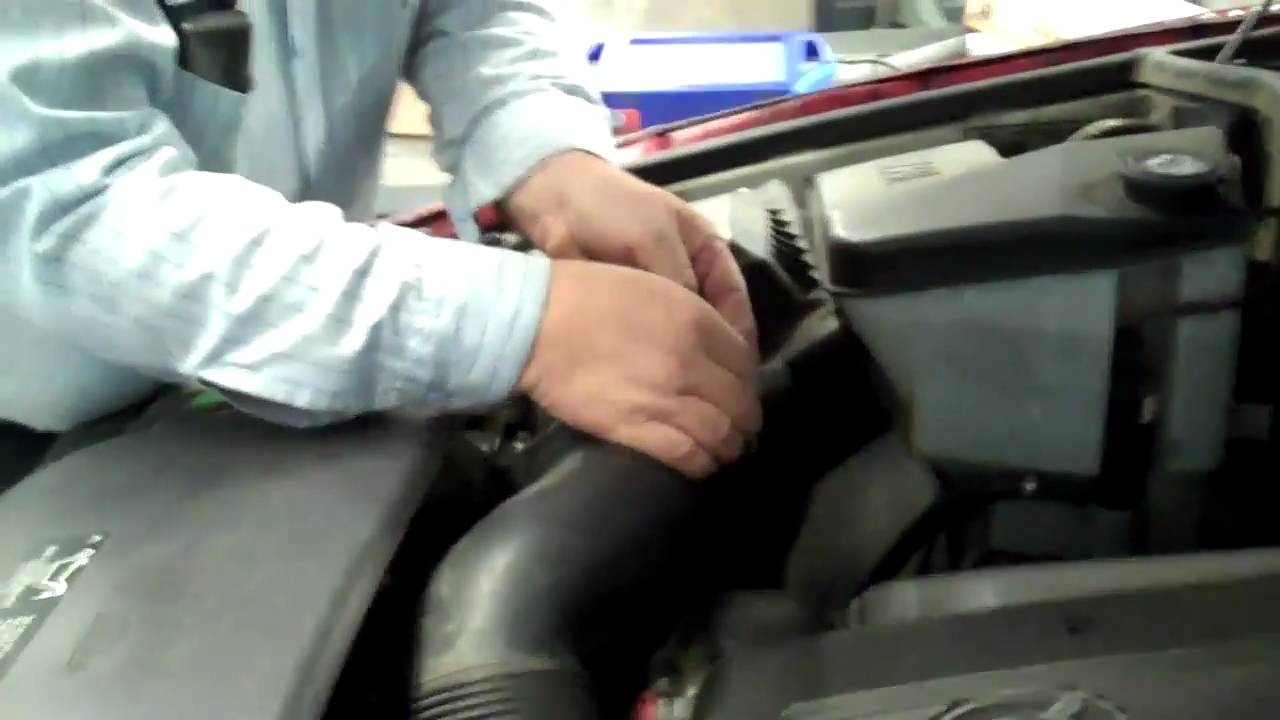 BMW X5 (E53) Air Pump Replacement (Part 1)