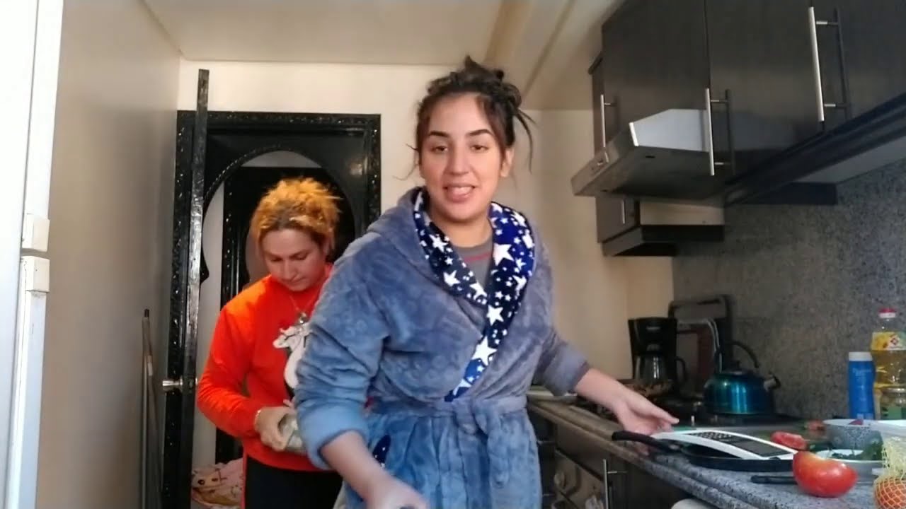 بنات شعب 💪 خالقين سعادة و عايشين على قد جهدنا 😜 nada hassi