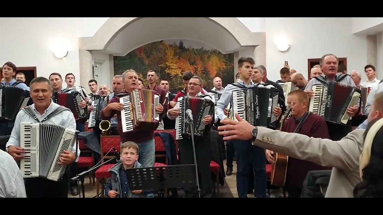Fiii cântăreților ~ Paradis tărâm frumos ~ Biserica Betel din Micherechi Ungaria