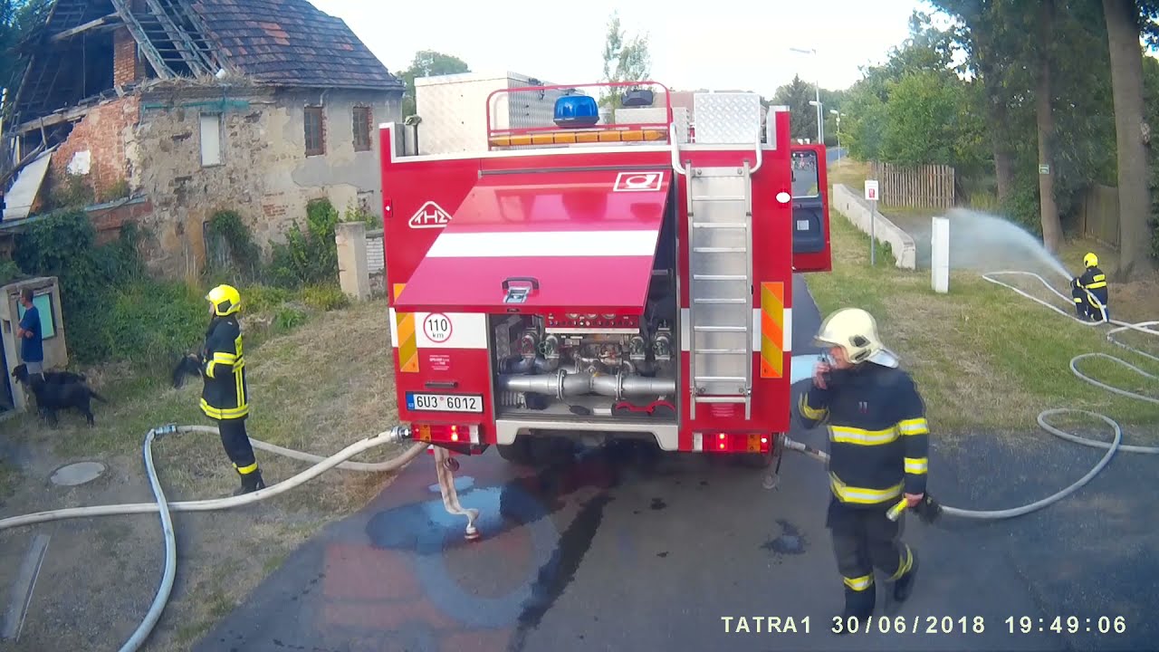Požár odpadu u RD-Jeníkov