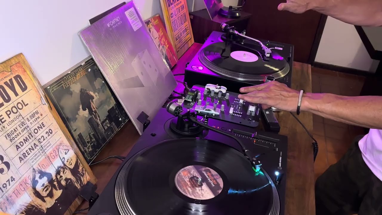 Vinyl Set // FAC51 - British Rock & Pop, desde la década del 60 hasta la actualidad