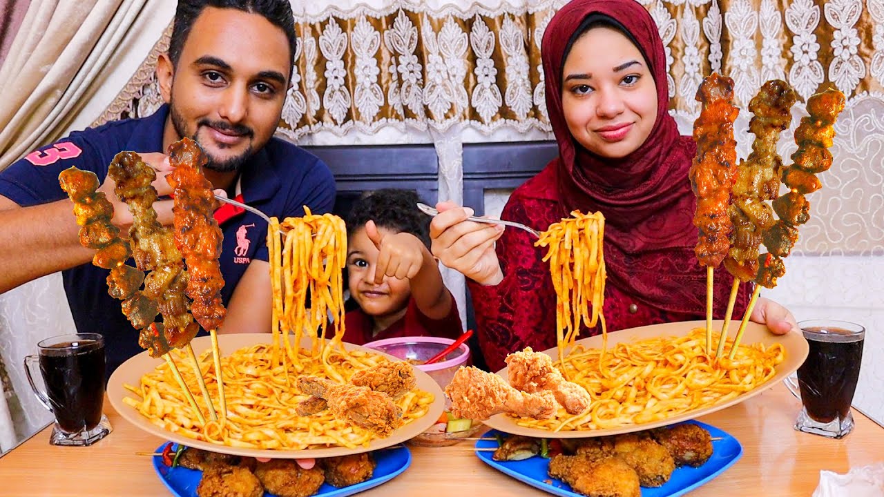 تحدي اكل مكرونه شرايط🍜مع دبابيس فراخ🍗مقليه وشيش والعقاب تنفيذ ادم🤔
