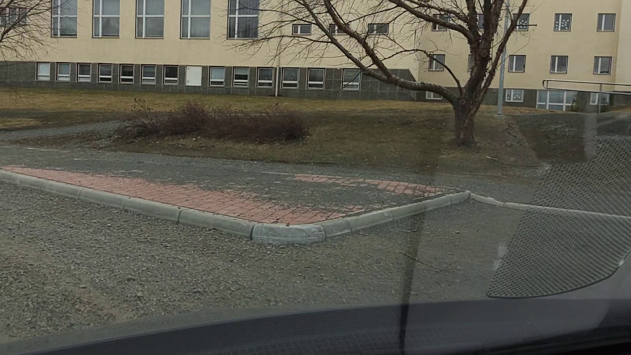 Kylä kieros kiteen
