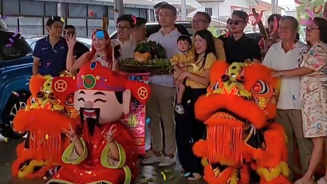 双狮采地采马六甲俊胜狮团丙午年初九马六甲士马木路车行Malacca Double Lion Dance 
