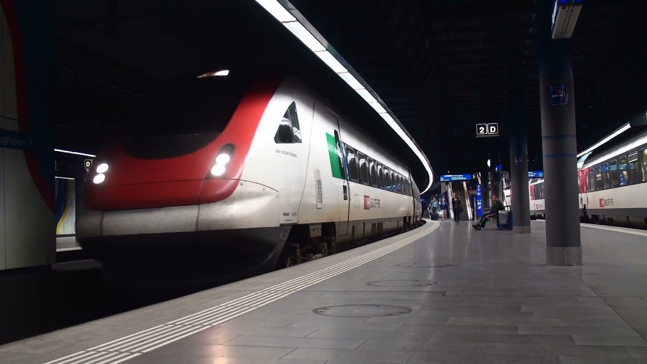 Zug RABDe 500 am Flughafen Zürich-Tilting Train-SBB CFF FFS Intercity-Neigezug ICN