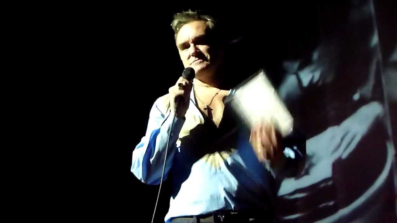Morrissey Talks To Fans Sydney Opera House 22nd December 2012