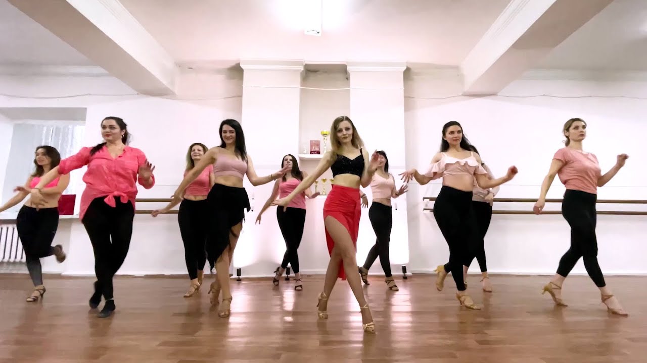 Bachata Lady Style | Olga Tkachenko (Bachatica)