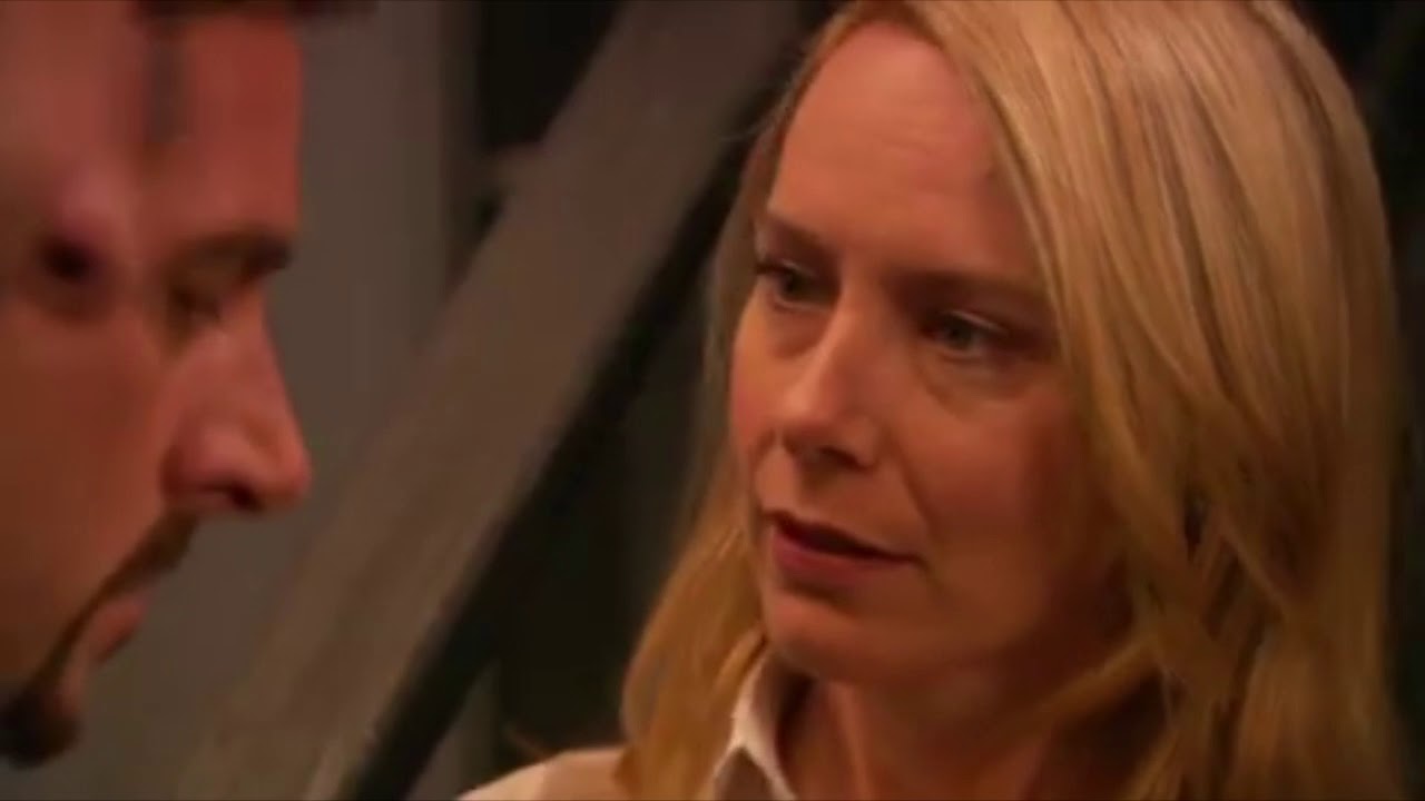 Michael tries to get Holly's attention