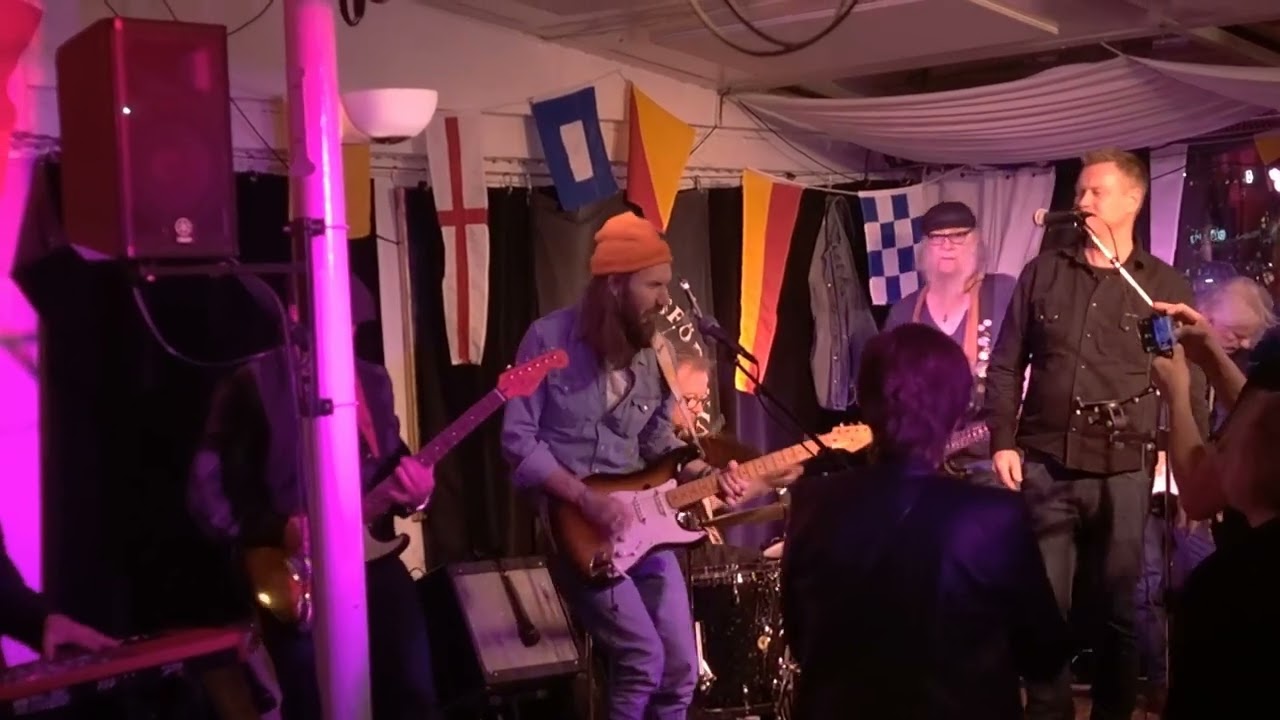 Tribute to Totta Näslund Canadian Club   ''I’m going down''