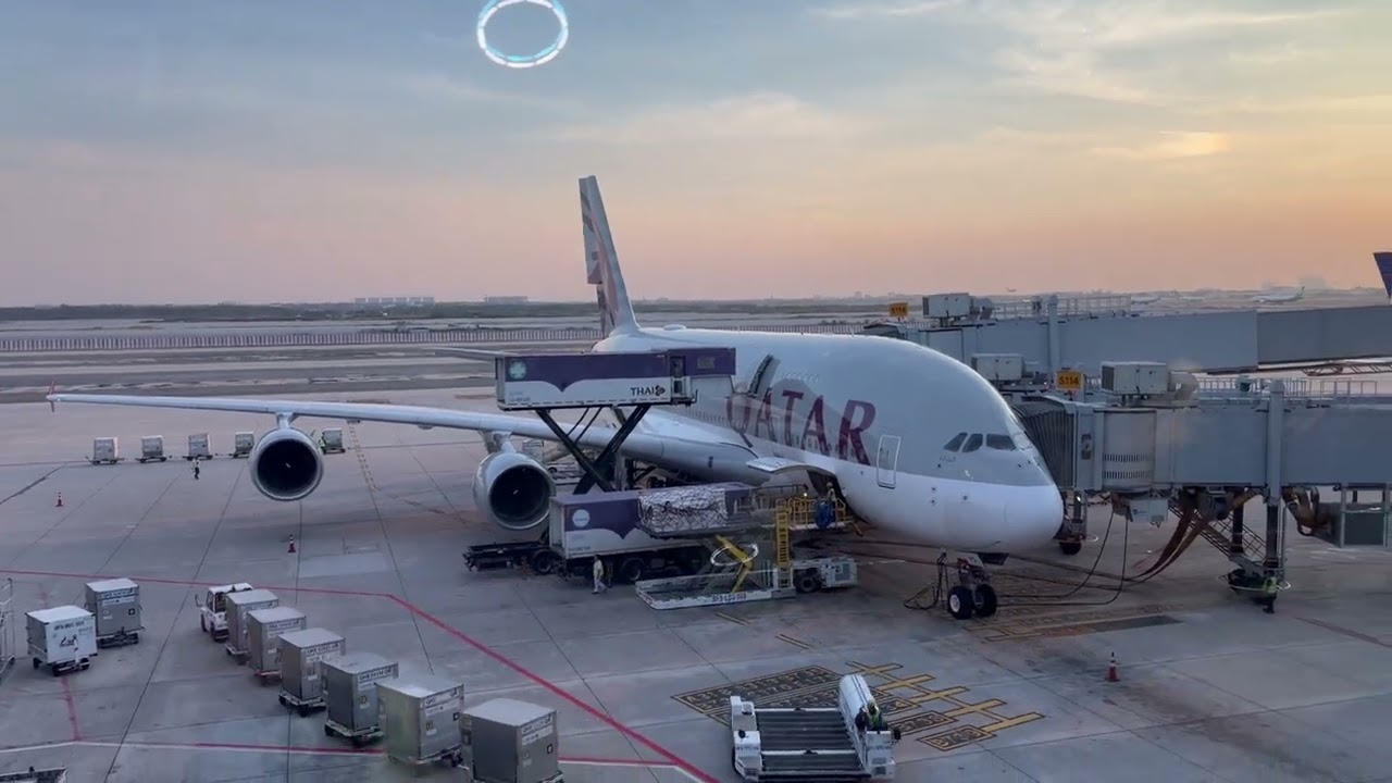 为了坐卡塔尔A380，我三天前临时买票飞曼谷｜全球最大空中酒廊体验I Flew to Bangkok Just to Try Qatar Airways A380 Hugest Sky Lounge