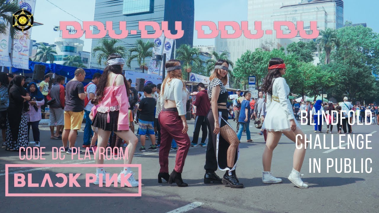 [Code DC Playroom] EP. 2 BLACKPINK - DDU-DU DDU-DU Blindfold Challenge in Public | Code DC Indonesia