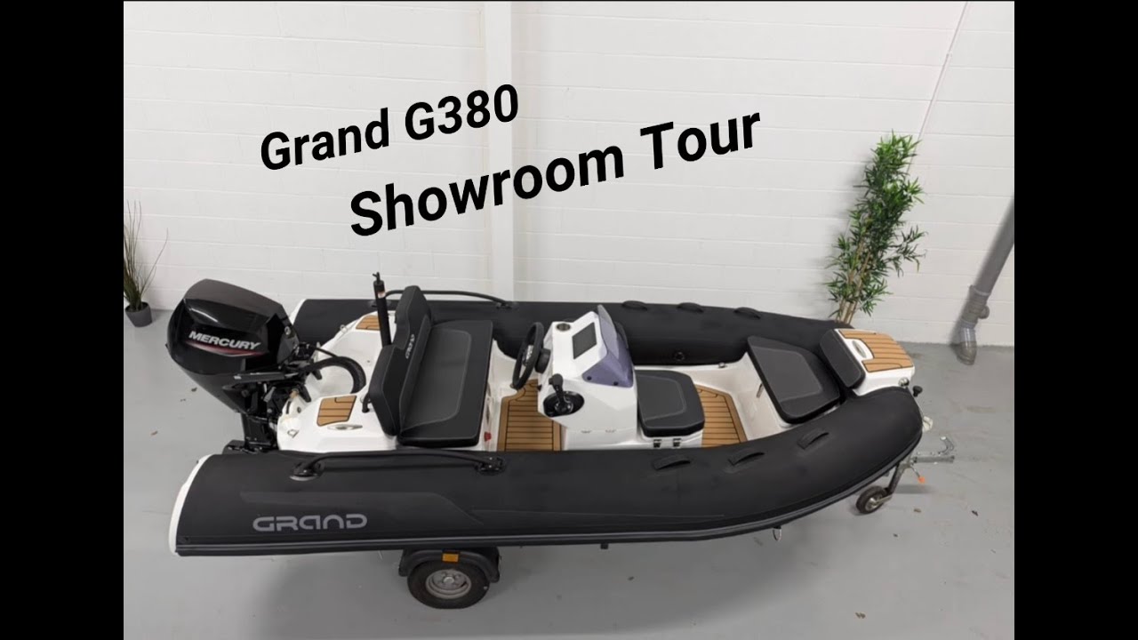 Grand G380 | Экскурсия по выставочному залу | Тендер для яхты или «карманная ракета»?