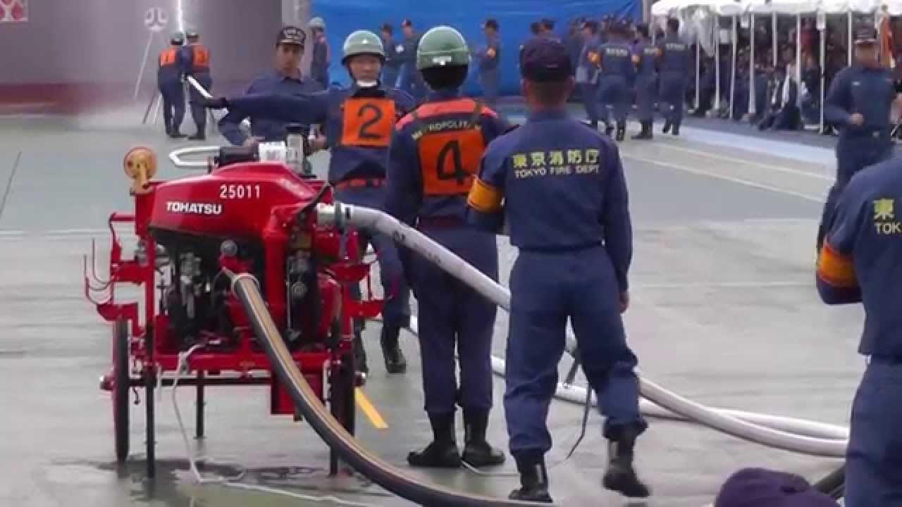 第４５回東京都消防操法大会、矢口消防団（ポンプ側から）