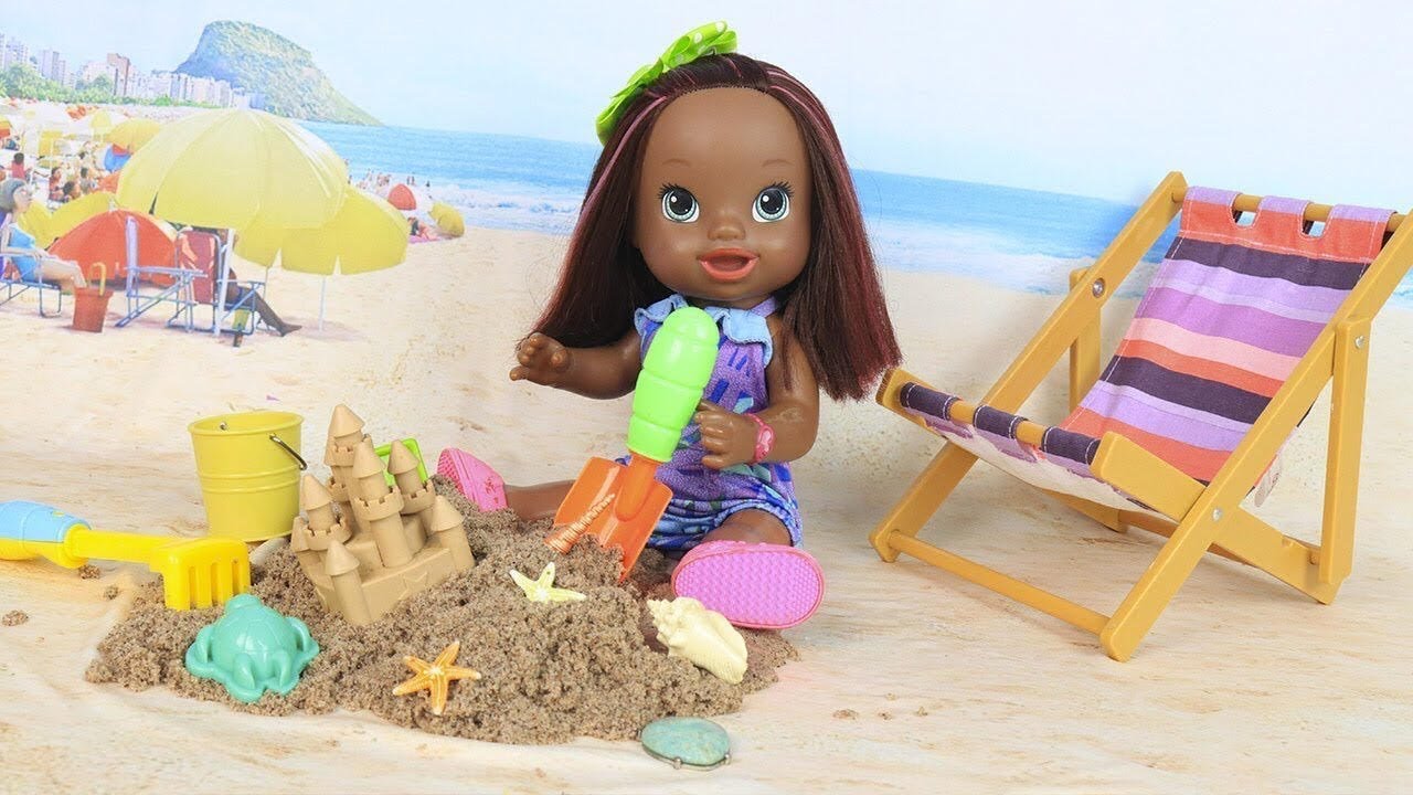 BABY ALIVE IVE FOI À PRAIA COM A MAMÃE!
