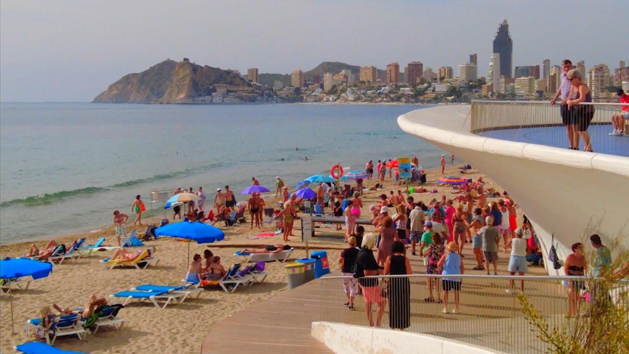 BENIDORM 🇪🇦 Poniente Beach November 2025 Costa Blanca Spain 4K 