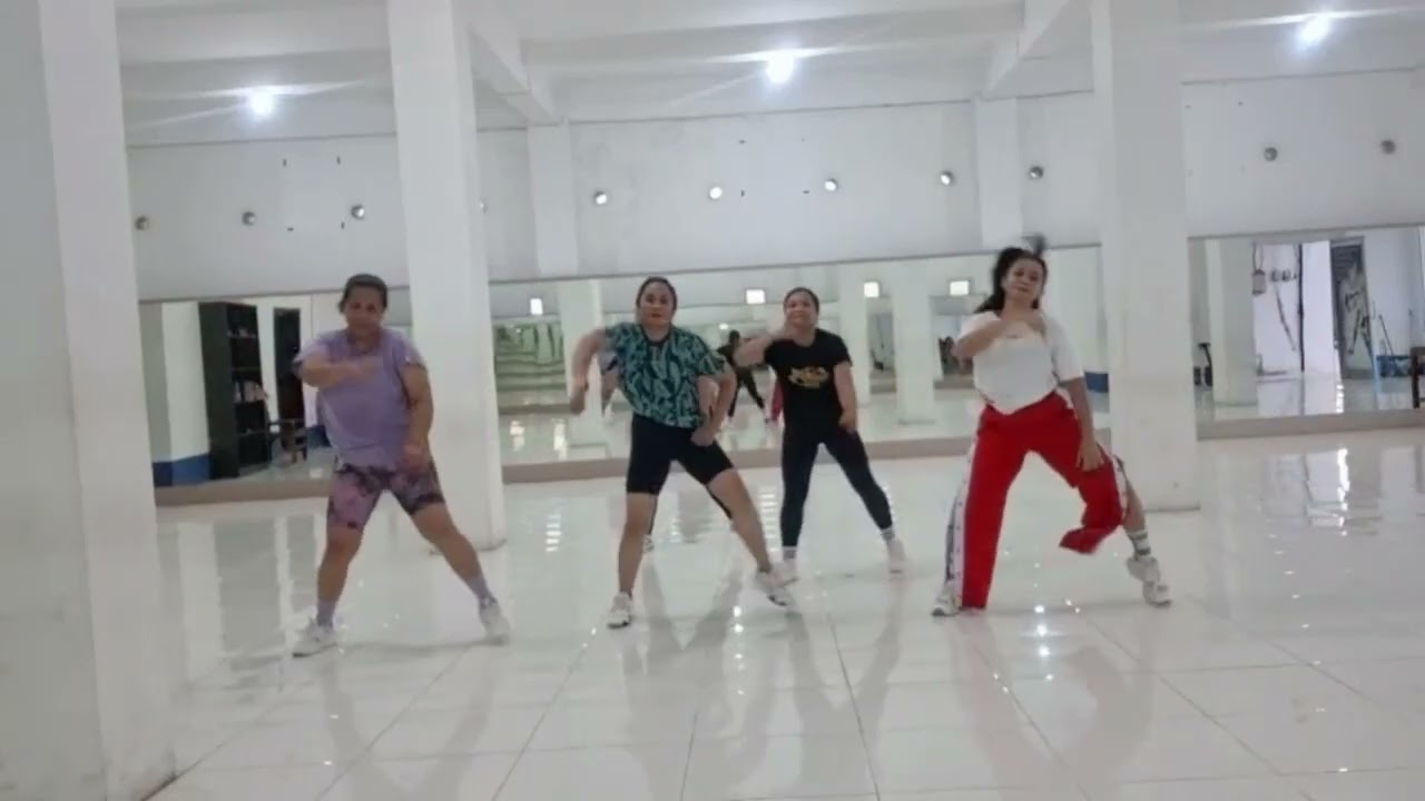 Beauty and a beat_justin beiber nicky minaj_whiskyland || ZiNChaN🐬 choreo 