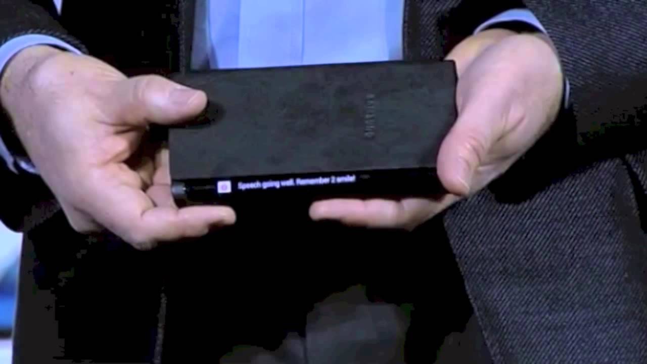 Samsung Flexible Oled Display in ACTION at CES 2013   GALAXY S4?