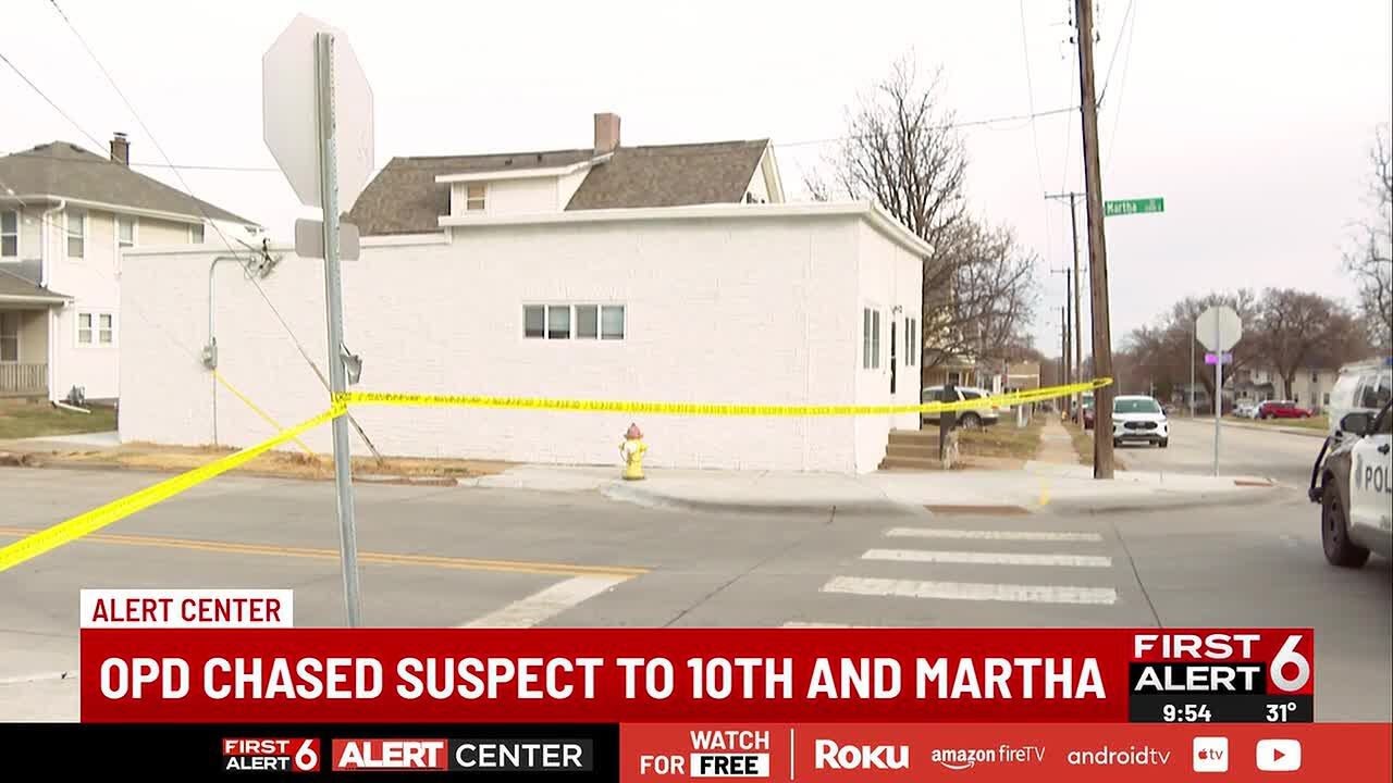 Omaha Police involved in morning pursuit