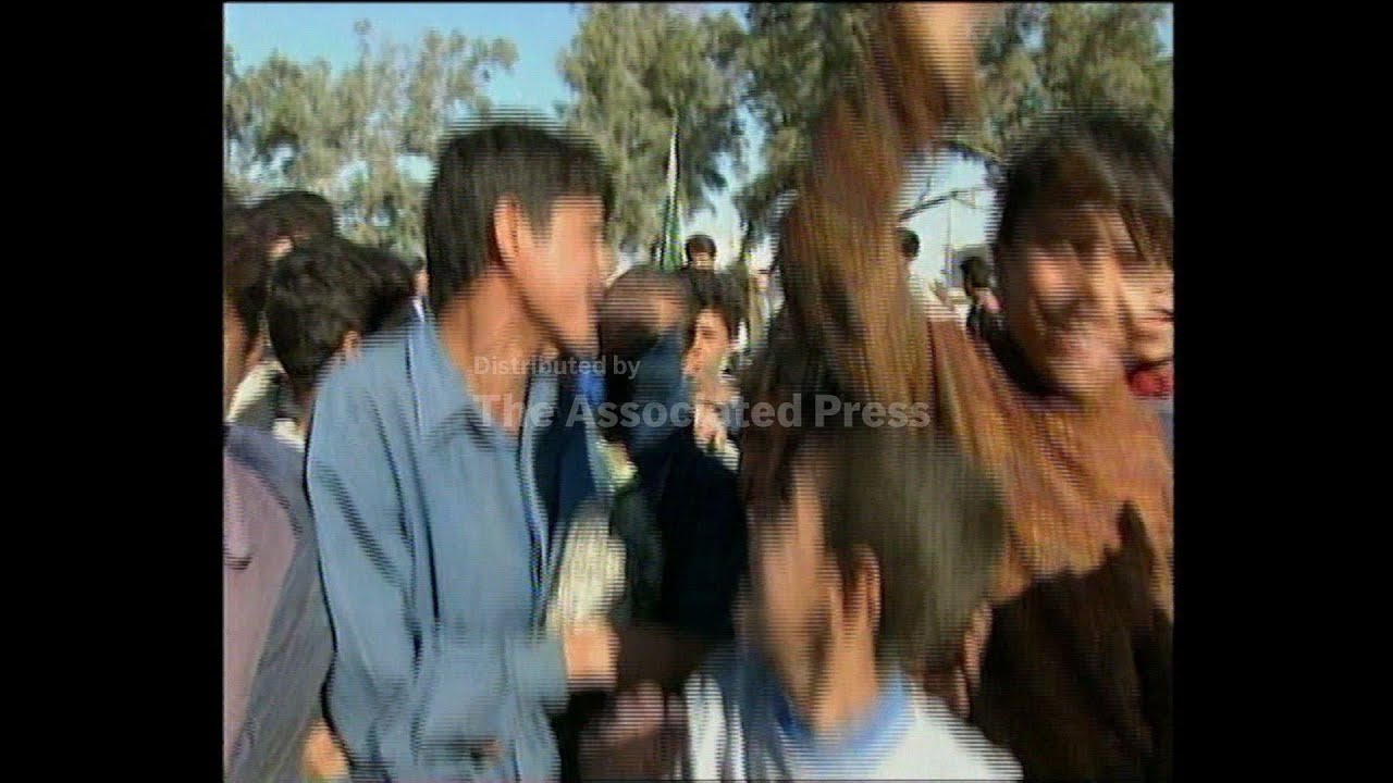IRAQ: IRAQIS CELEBRATE END OF AERIAL BOMBARDMENT